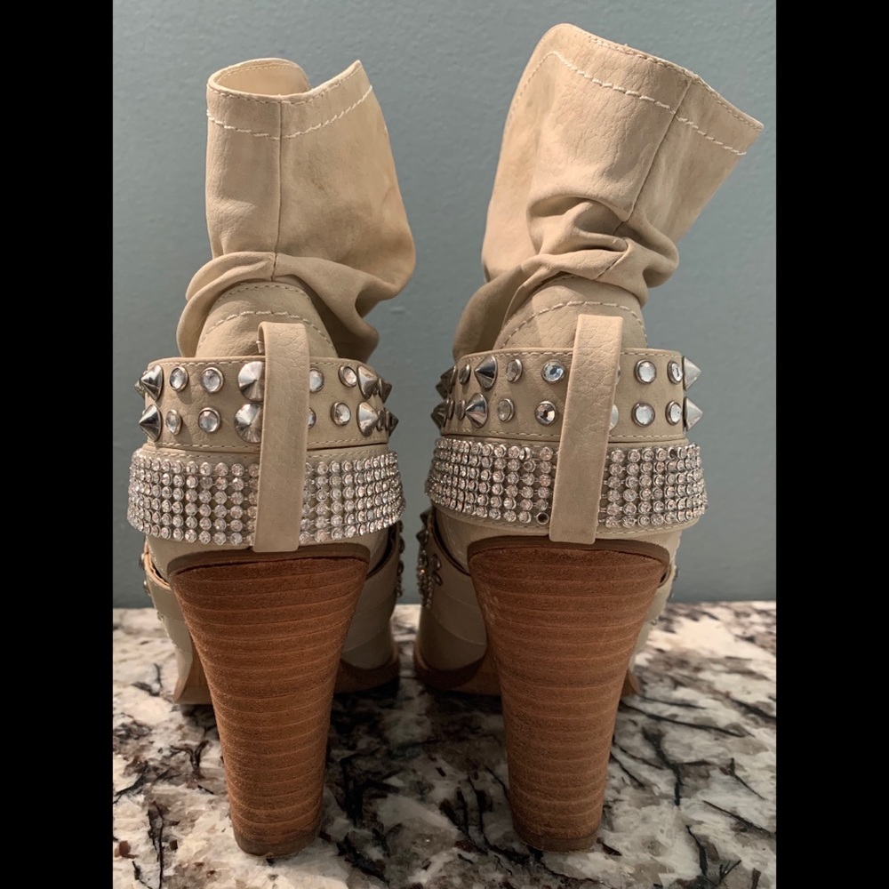 *SOLD* Buckle ankle boots, tan with bling - Picture 4 of 5